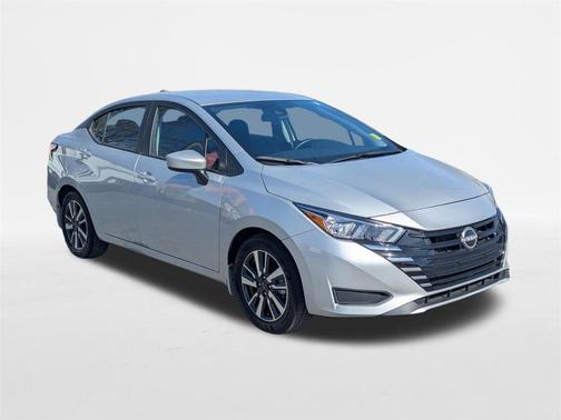 2024 Nissan Versa 1.6 SV