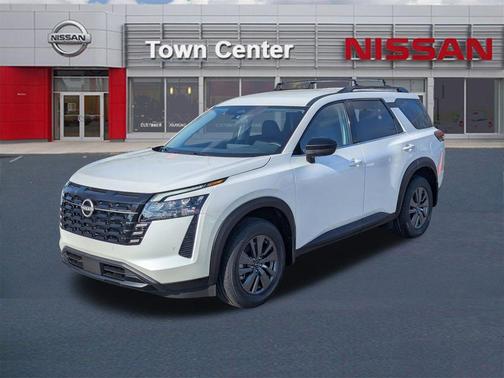 Everest White P 2026 Nissan Pathfinder SV