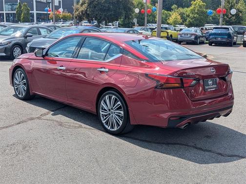 2024 Nissan Altima 2.5 SL