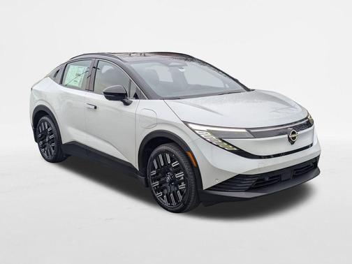 2026 Nissan Leaf PLATINUM+