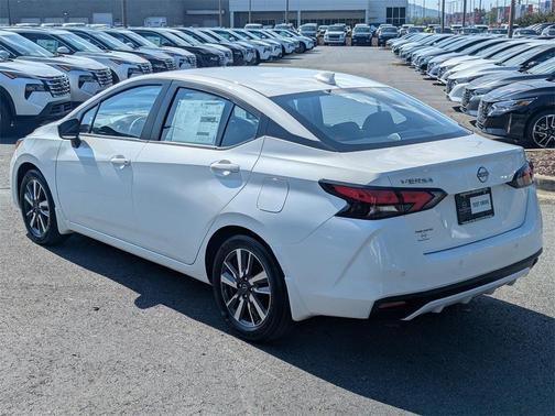 2025 Nissan Versa 1.6 SV