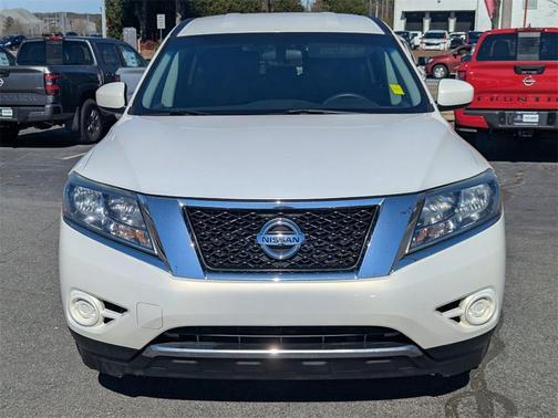 2014 Nissan Pathfinder S