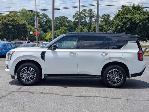 2025 Nissan Armada Platinum