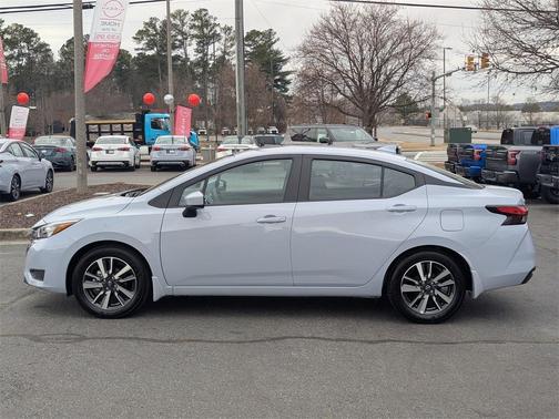 2025 Nissan Versa 1.6 SV