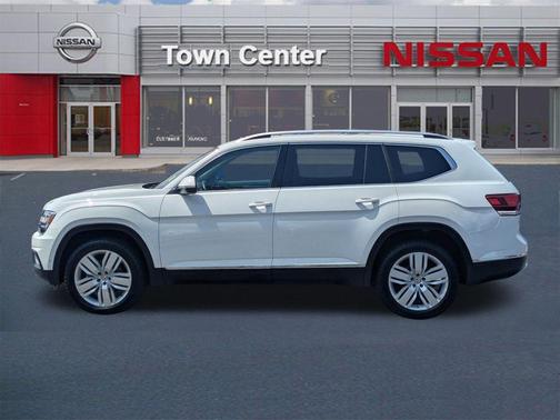 Pure White 2018 Volkswagen Atlas 3.6L SEL Premium
