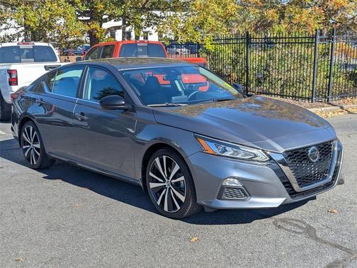 2022 Nissan Altima 2.5 SR