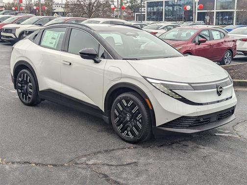 2026 Nissan Leaf PLAT+