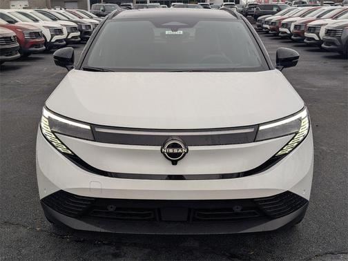 2026 Nissan Leaf PLAT+