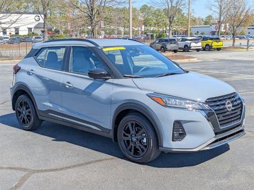 2024 Nissan Kicks SR