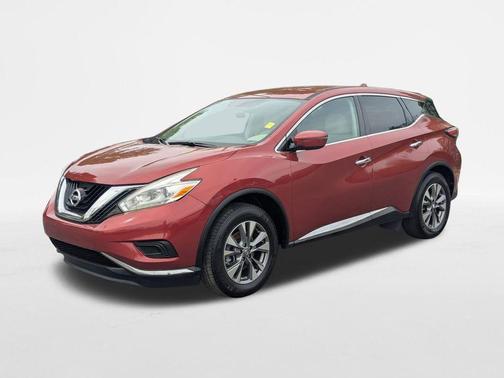 Red 2017 Nissan Murano S