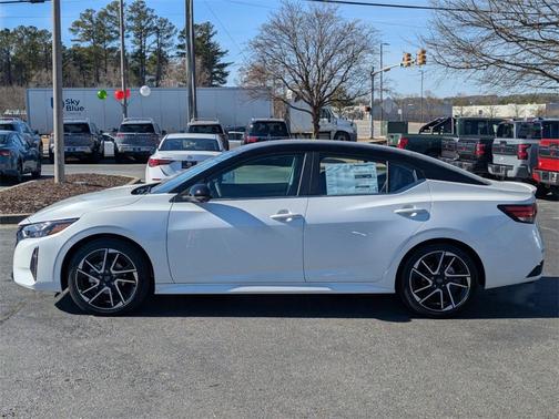 2025 Nissan Sentra SR