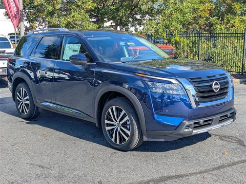 2025 Nissan Pathfinder Platinum