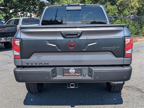 2024 Nissan Titan PRO-4X