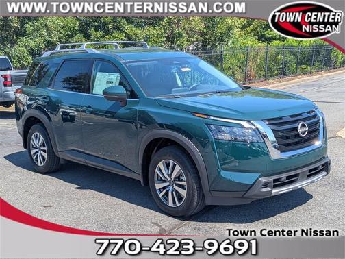 2025 Nissan Pathfinder SL