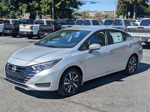 2025 Nissan Versa 1.6 SV