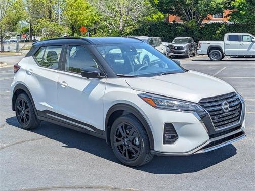 2024 Nissan Kicks SR