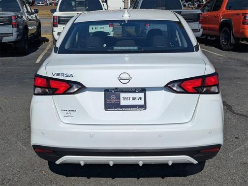 2025 Nissan Versa 1.6 SV