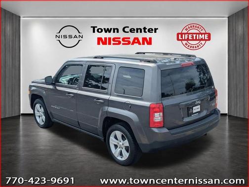 Granite Crystal Metallic Clearcoat 2016 Jeep Patriot Latitude