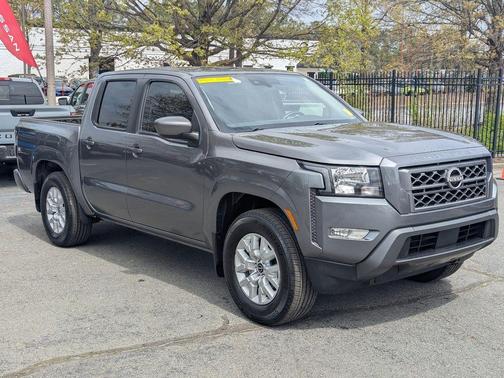 Gun Metallic 2024 Nissan Frontier SV