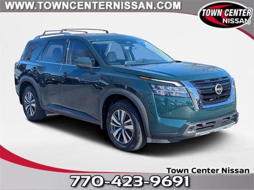 2023 Nissan Pathfinder SL