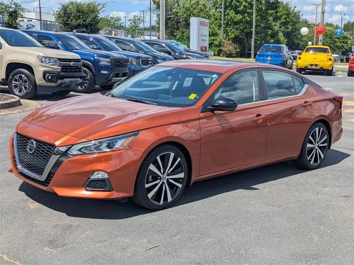 2022 Nissan Altima 2.0 SR