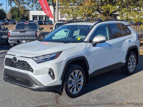 2024 Toyota RAV4 XLE Premium
