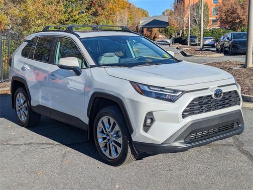 2024 Toyota RAV4 XLE Premium