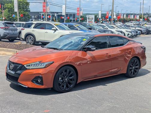 2022 Nissan Maxima SR