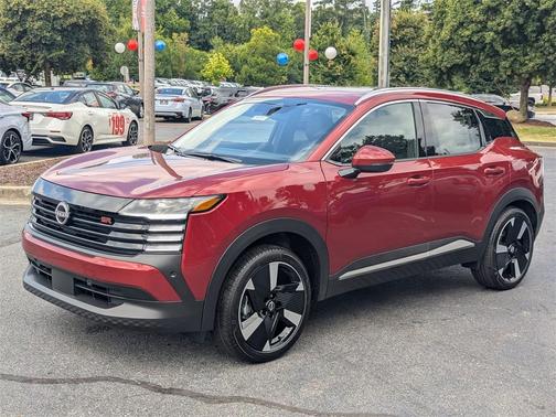 2025 Nissan Kicks SR