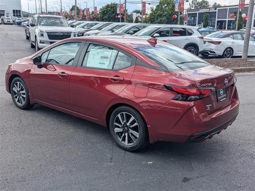 2025 Nissan Versa 1.6 SV