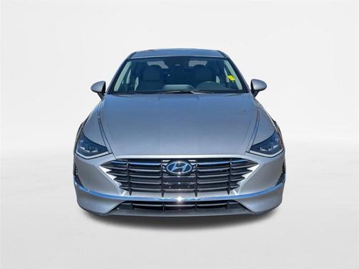 2022 Hyundai SONATA SE