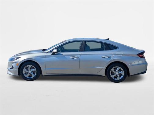 2022 Hyundai SONATA SE