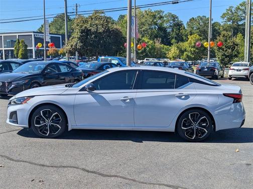 2024 Nissan Altima 2.5 SR