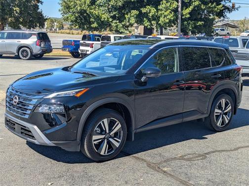 2025 Nissan Rogue SL