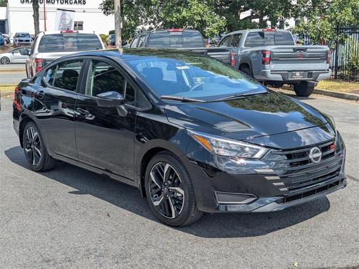 2025 Nissan Versa 1.6 SR