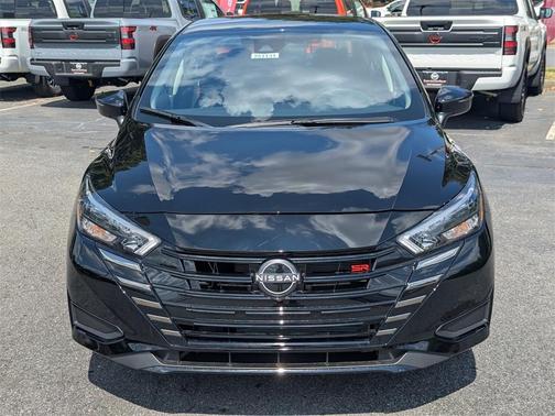 2025 Nissan Versa 1.6 SR
