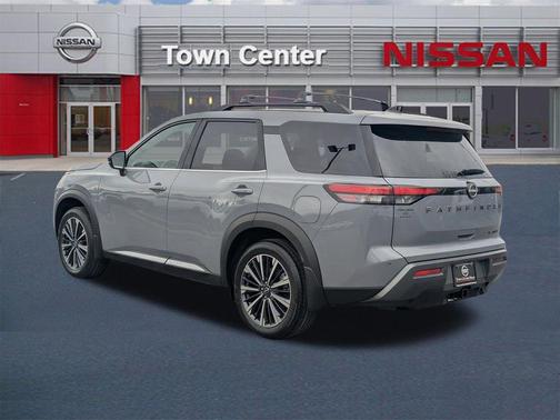 Boulder Gray Metallic 2026 Nissan Pathfinder Platinum