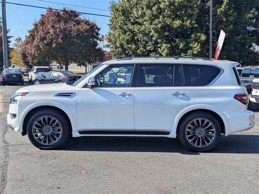 2024 Nissan Armada Platinum