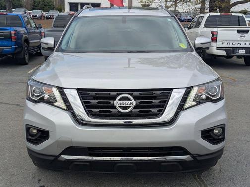 2020 Nissan Pathfinder Platinum