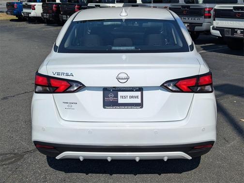 2025 Nissan Versa 1.6 SV