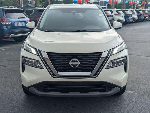 White 2023 Nissan Rogue SV