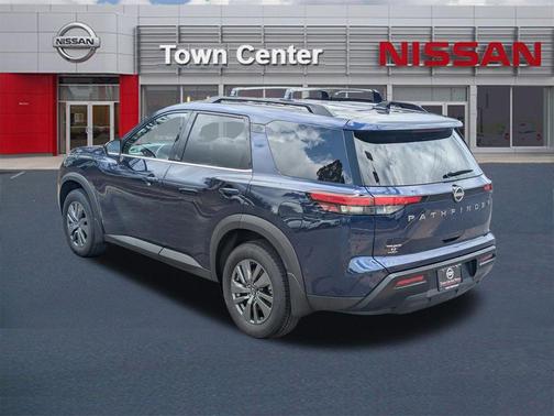 Deep Ocean Blue 2026 Nissan Pathfinder SV