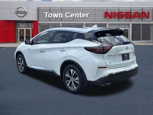 White 2019 Nissan Murano SV