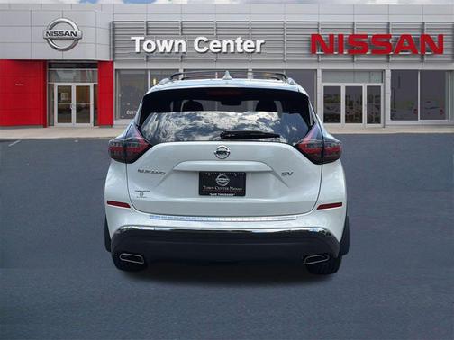 White 2019 Nissan Murano SV