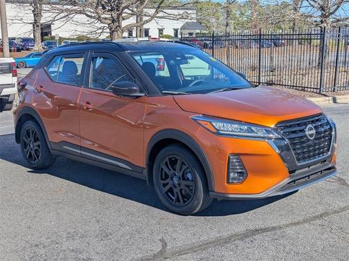 2024 Nissan Kicks SR