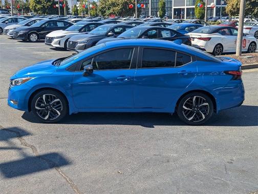 2024 Nissan Versa 1.6 SR