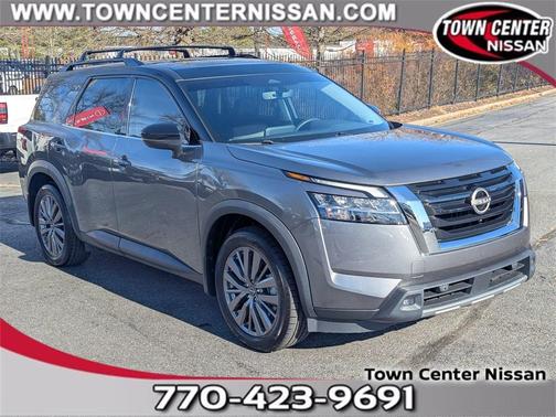 2023 Nissan Pathfinder SL