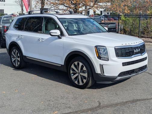 2022 Kia Telluride S