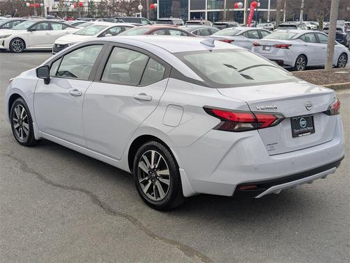 2024 Nissan Versa 1.6 SV