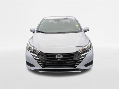 2024 Nissan Versa 1.6 SV